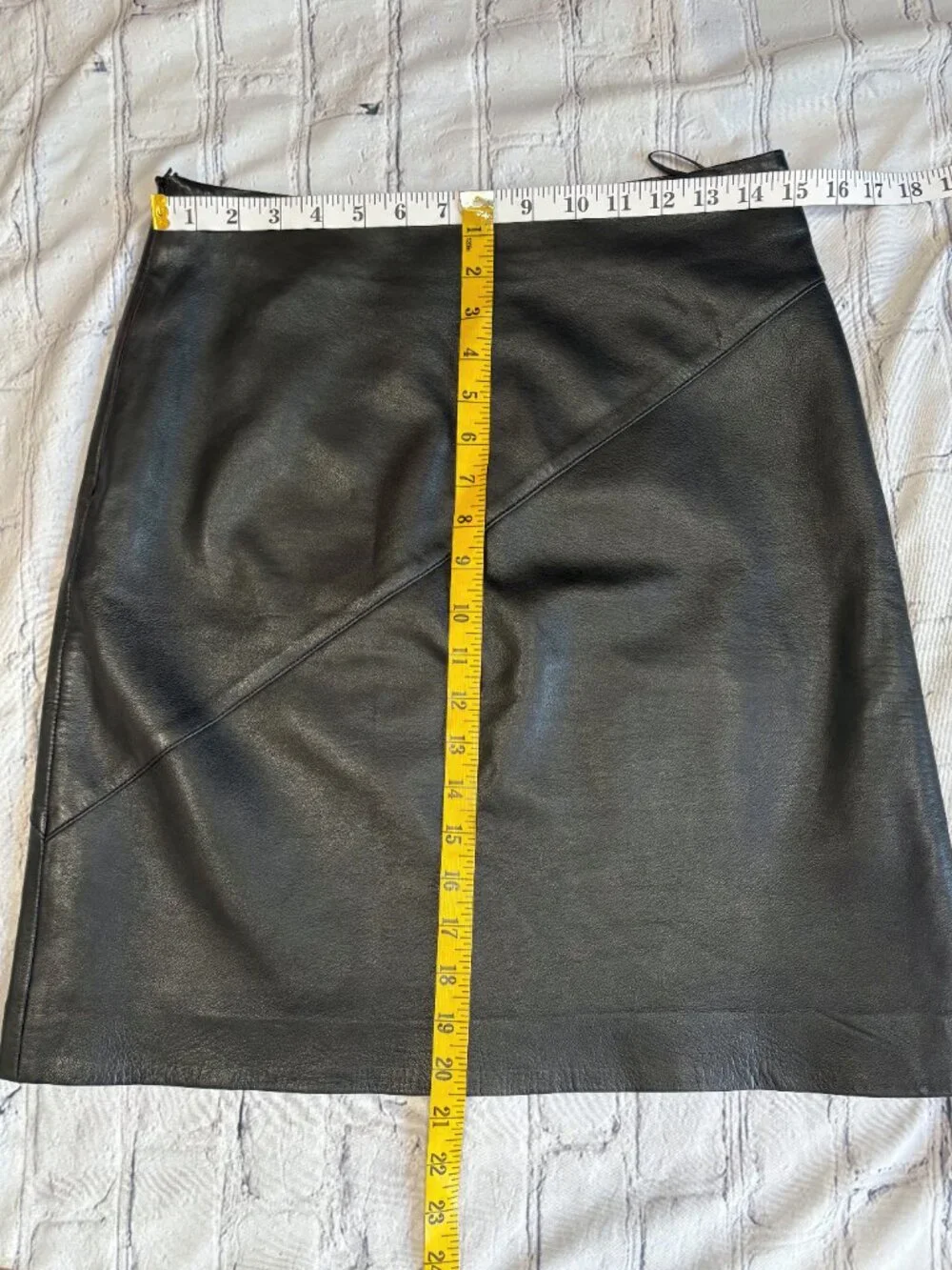 Anonymous by John Carlisle Genuine Lambskin Leather Skirt Black Size 6